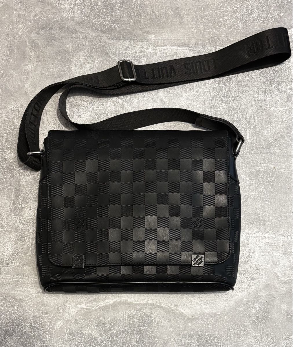 Louis Vuitton Altro in  Abbigliamento & Accessori: Sacoche Louis Vuitton BLACK – Usato da Daillens venduto da ale_nd9l