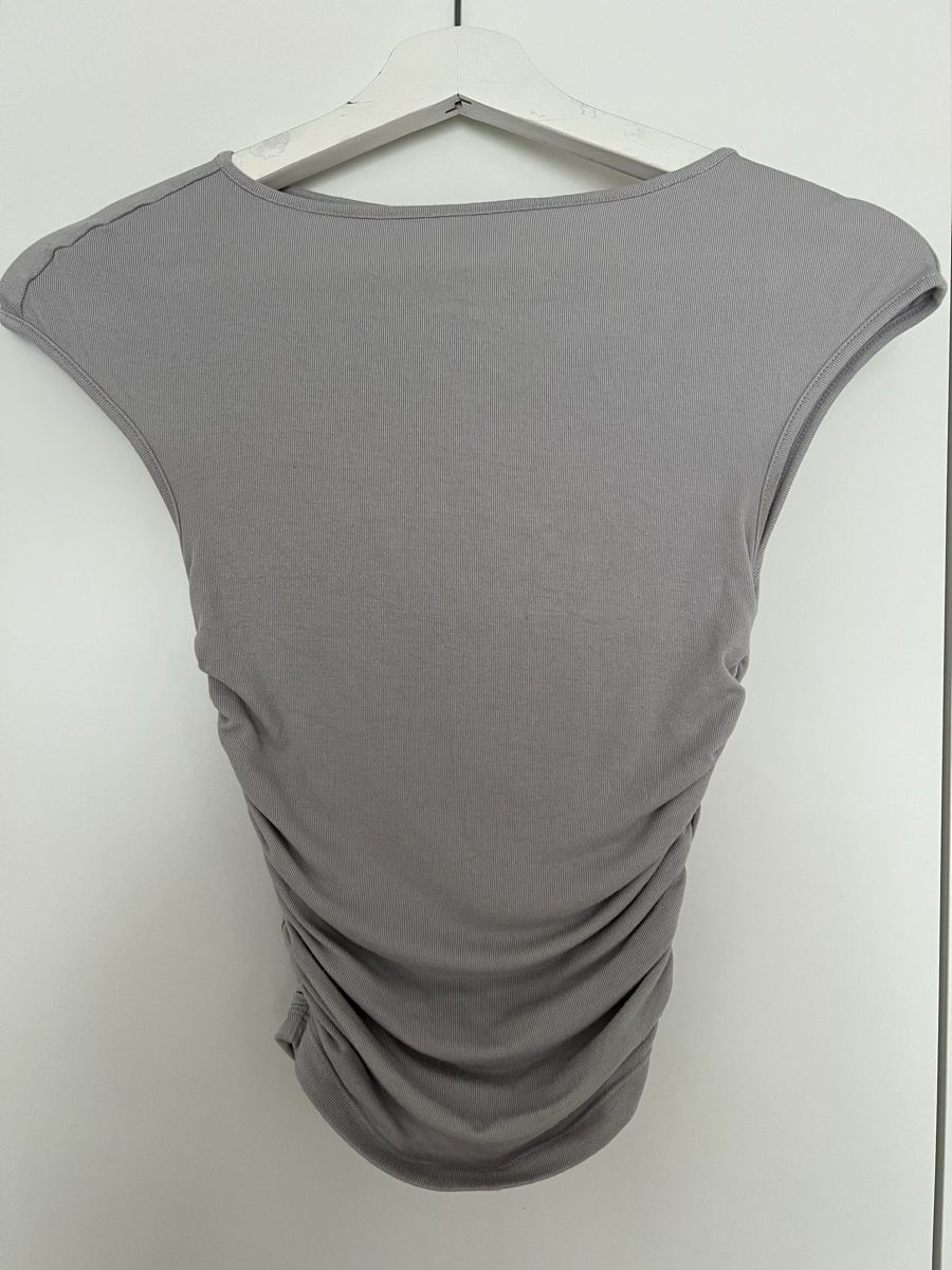 H&M Tops: H&M Divided Shirt, Grösse XS, Grau – Neu (gemäss Beschreibung) aus Zürich von anna_ri
