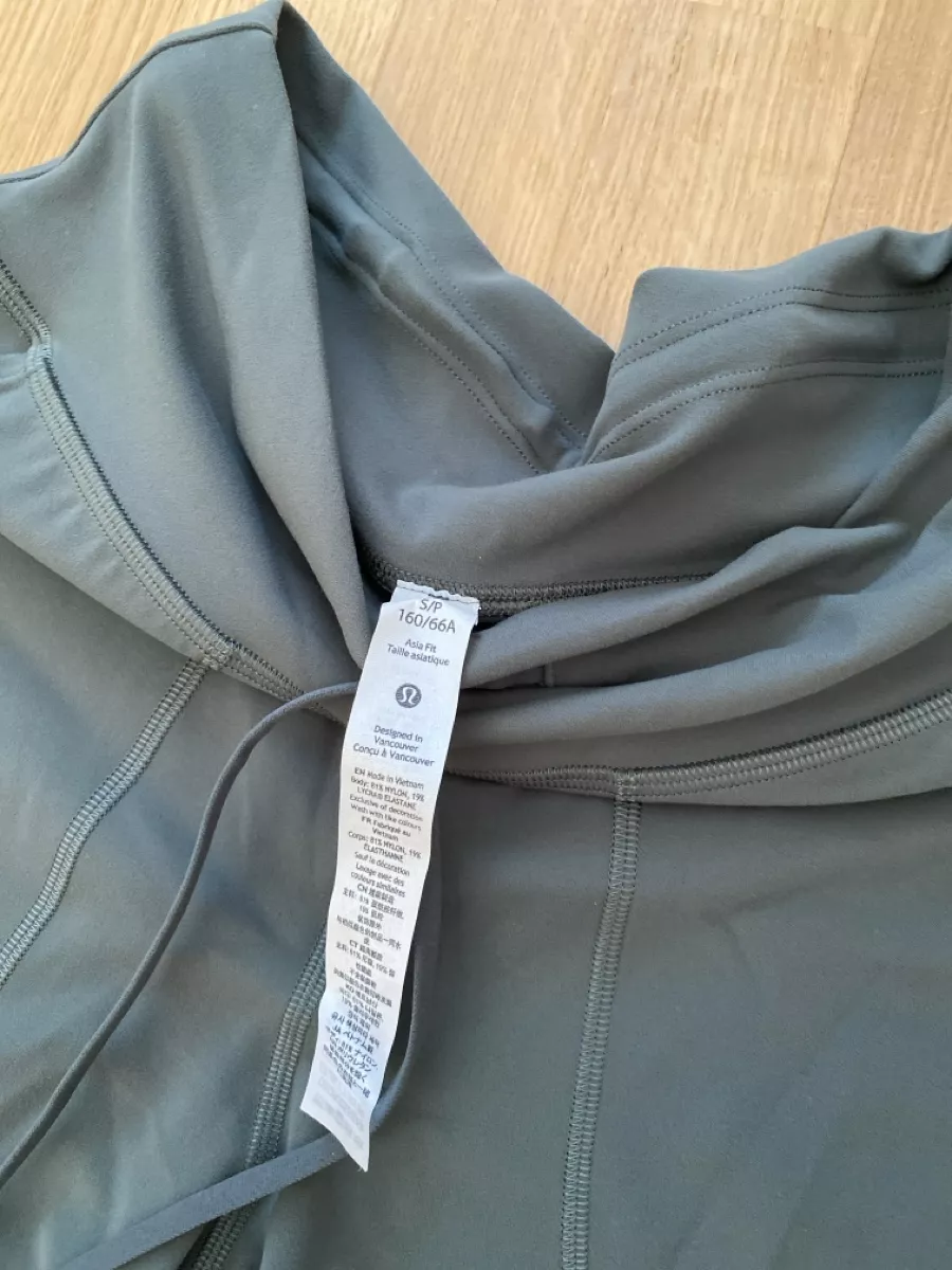 Lululemon Hosen: Lululemon pant – Neu (gemäss Beschreibung) aus Zürich von Pab_88wm 1