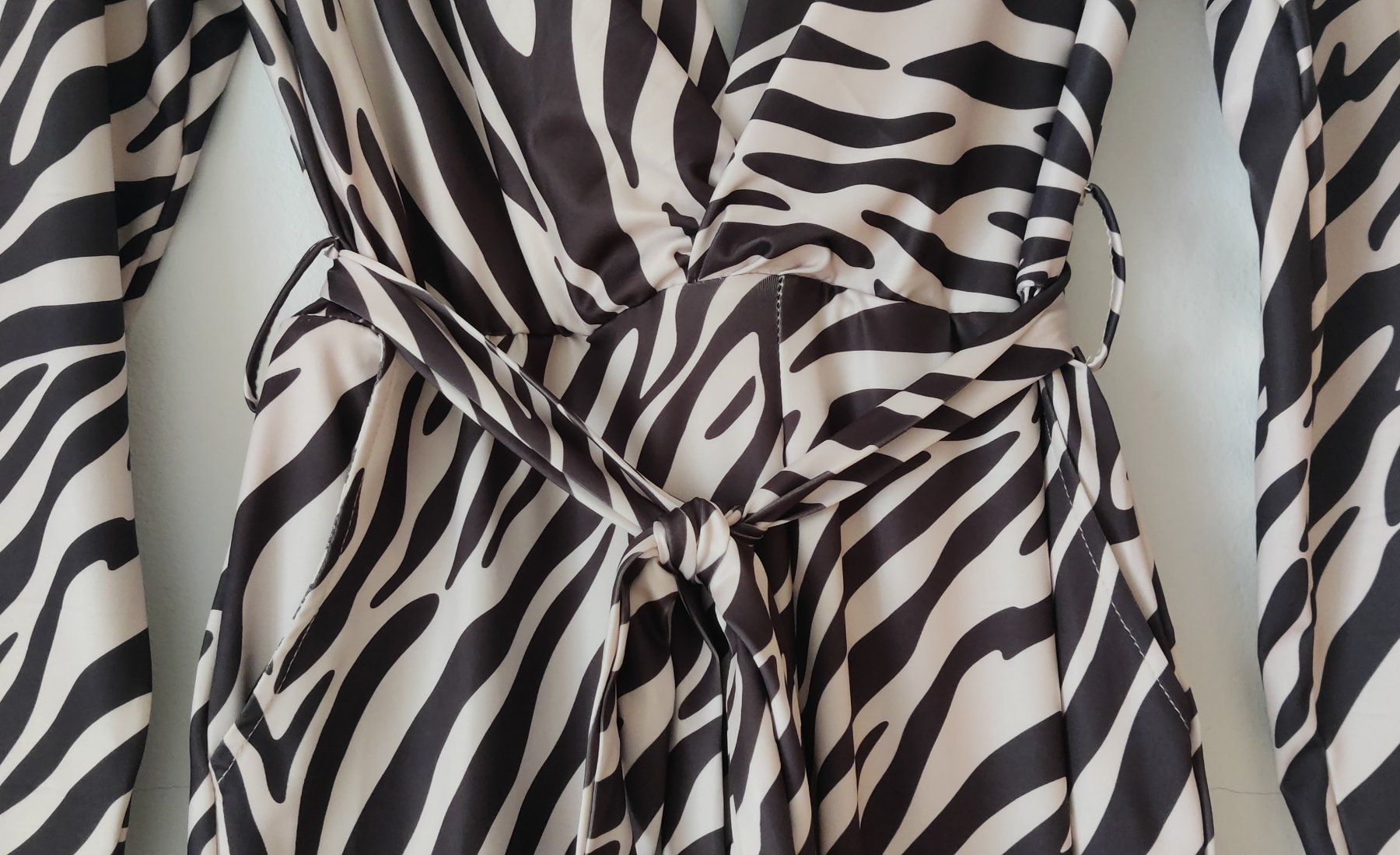 Tute: ZEBRA Design Anzug Overall Jumpsuit Einteiler Gr.M Neu – Nuovo (secondo la descrizione) da Winterthur venduto da Lotusherz 2
