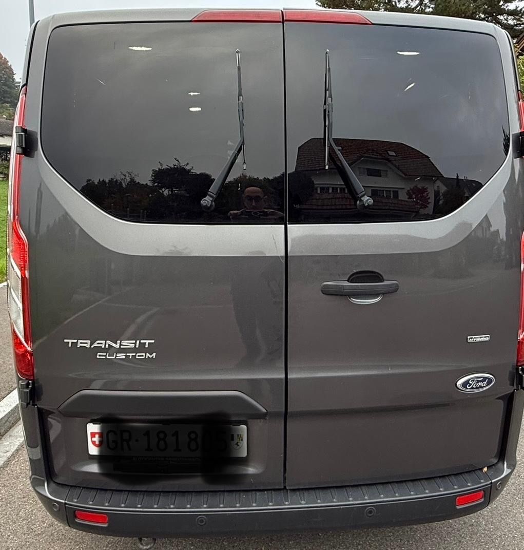 Veicoli commerciali: Ford Transit Custom- Hybrid/Benzin – Usato da Schönenberg ZH venduto da Niutsi 3