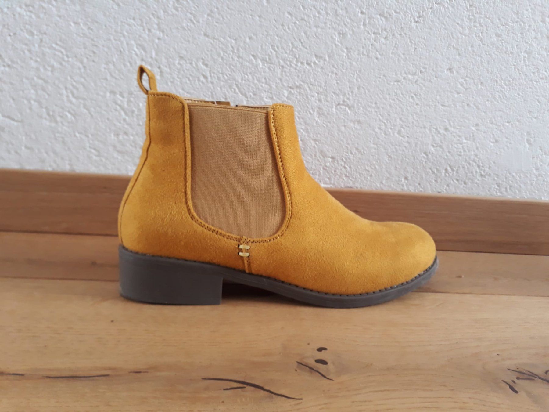 Scarpe per ragazze: Boots – Usato da Huttwil venduto da Yellow74 2