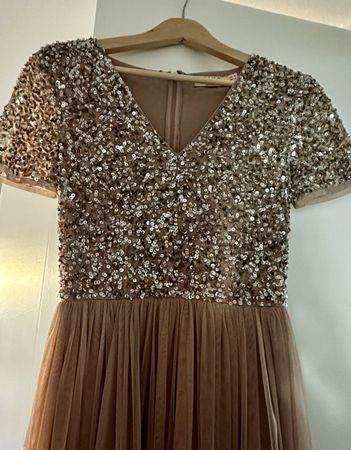 Abendkleid mit Pailetten (MAYA Deluxe) Gr. 34
