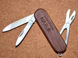 Taschenmesser Schere Feile Messer Holz Expedition Natur Öse