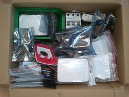 Gehäuse für Raspberry Pi, Regler, verschiedene Platinen.
