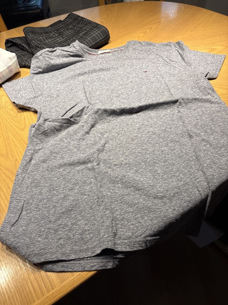 Lotti di vestiti: Cooles Kleiderset Grösse M – Usato da Staffelbach venduto da Cherry4 7