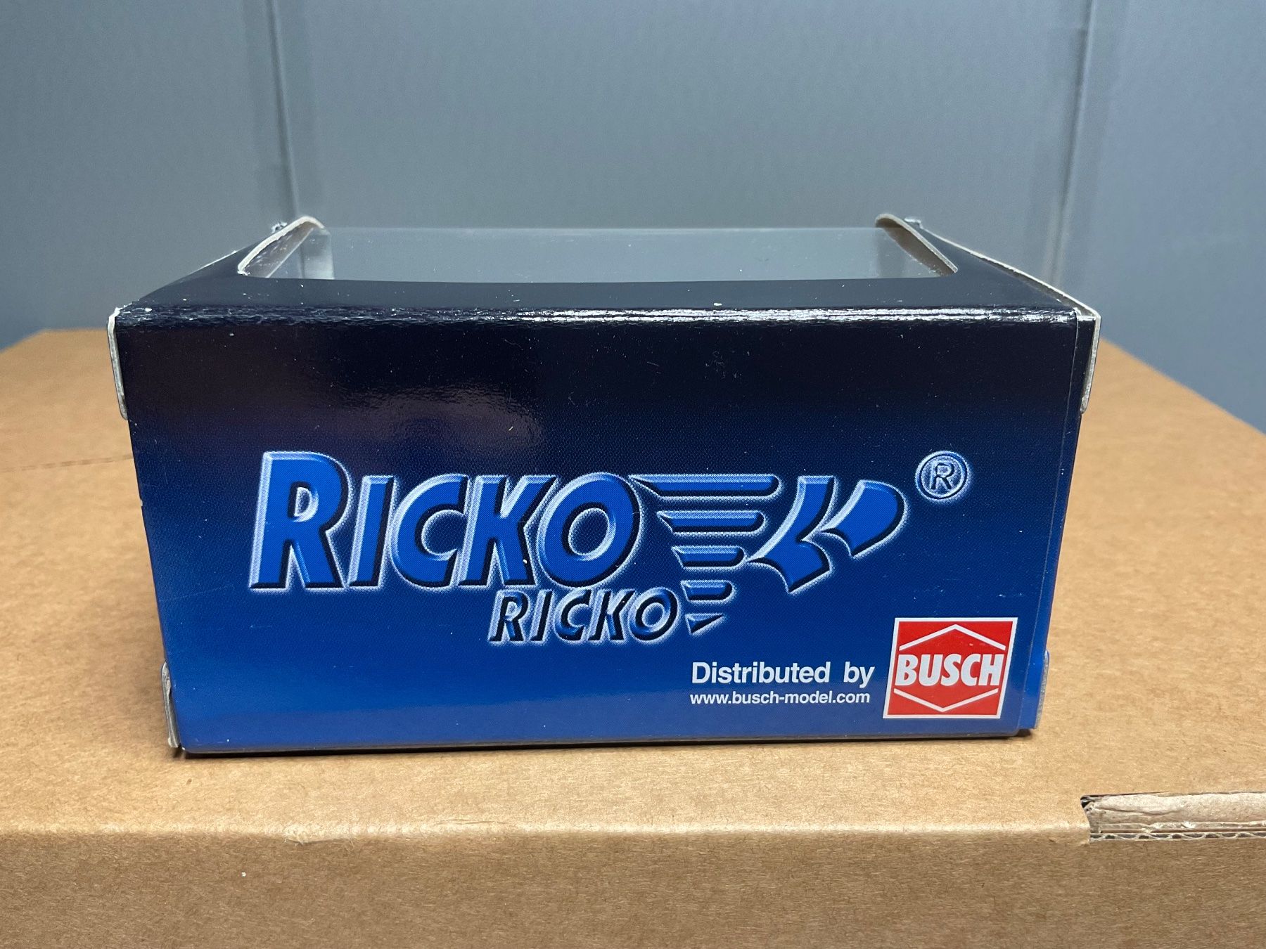 Toyota Modellini d'auto: Toyota 2000 GT  1:87 von Busch – Nuovo e nell'imballaggio originale da Nänikon venduto da R_rota 3