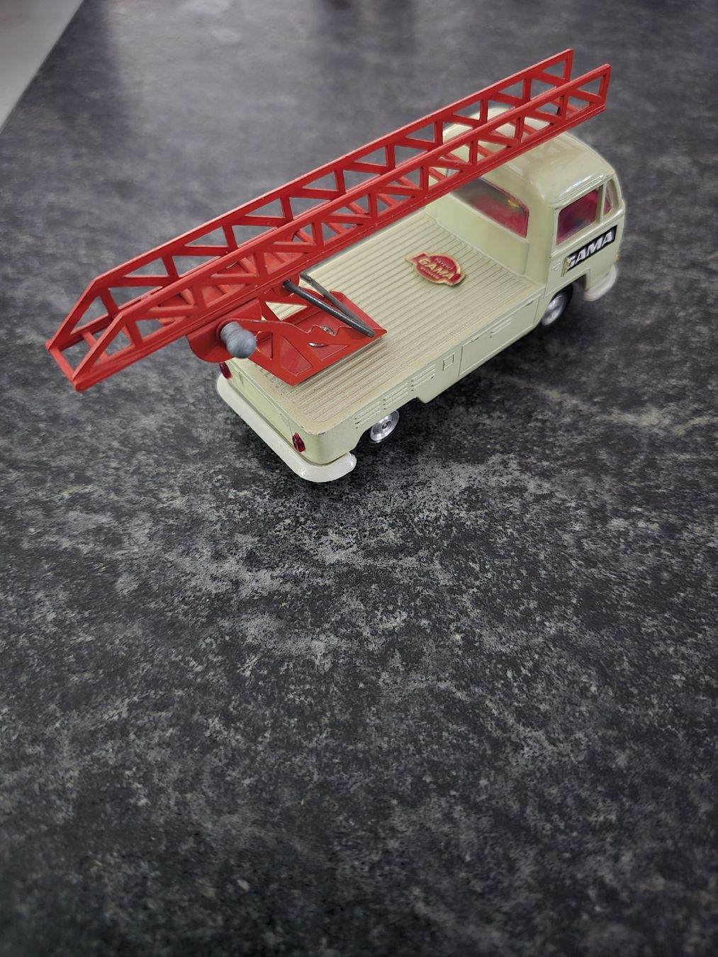 Volkswagen Modellini d'auto: altes Gama Modell VW Transporter T1 – Usato da Weiach venduto da KissGearSwiss96 5