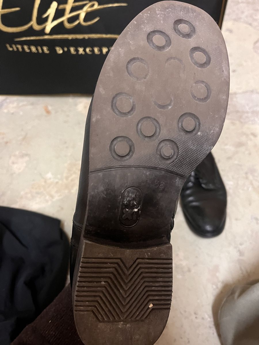 Damenschuhe: Benci brothers Elegant Black Leather Boots Size 38 – Gebraucht aus Zürich von AlineCr 1