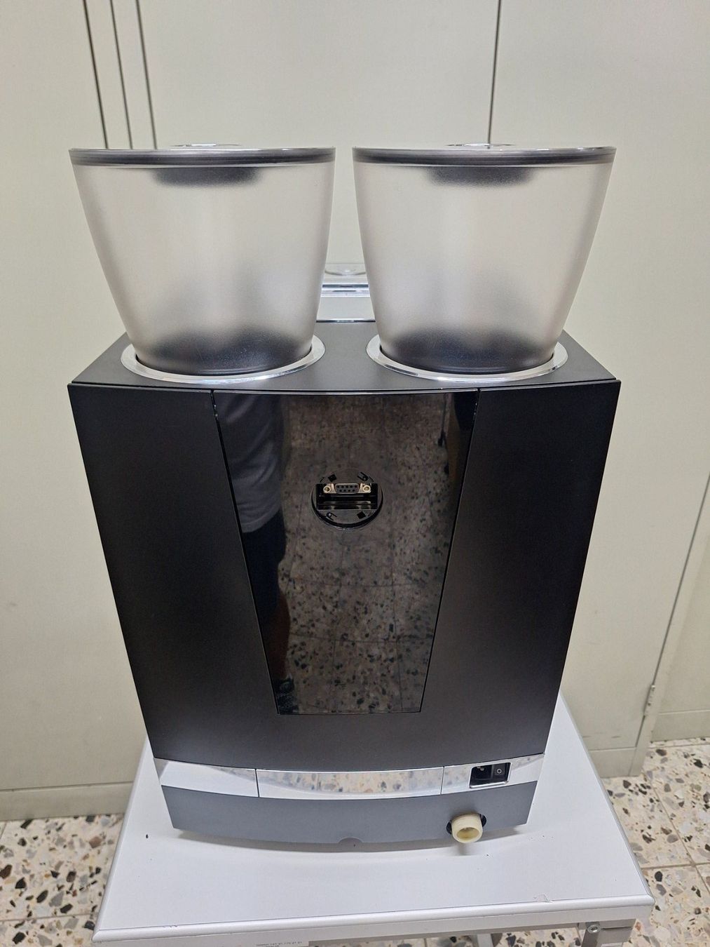 Jura Kaffeemaschinen & Espressomaschinen: Machine à café JURA GIGA X7 Professional – Defekt aus Laconnex von Patkek29 3