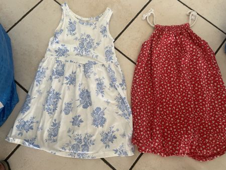2 Sommerkleider  H&M Gr. 110/116 