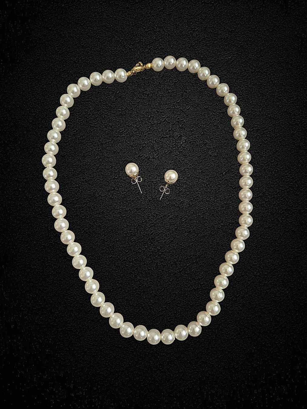 Autres bijoux: Neues Schmuckset Perlen – Neuf avec emballage d'origine à Widnau par KleineHonigblume