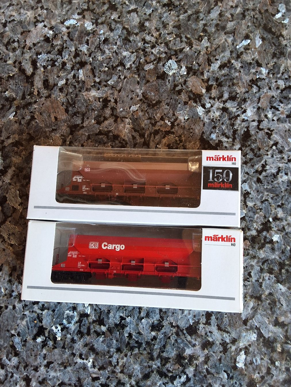 Märklin Modelleisenbahnen: 2 x Getreidewagen von Märklin – Neu (gemäss Beschreibung) aus Kölliken von Rwolfer