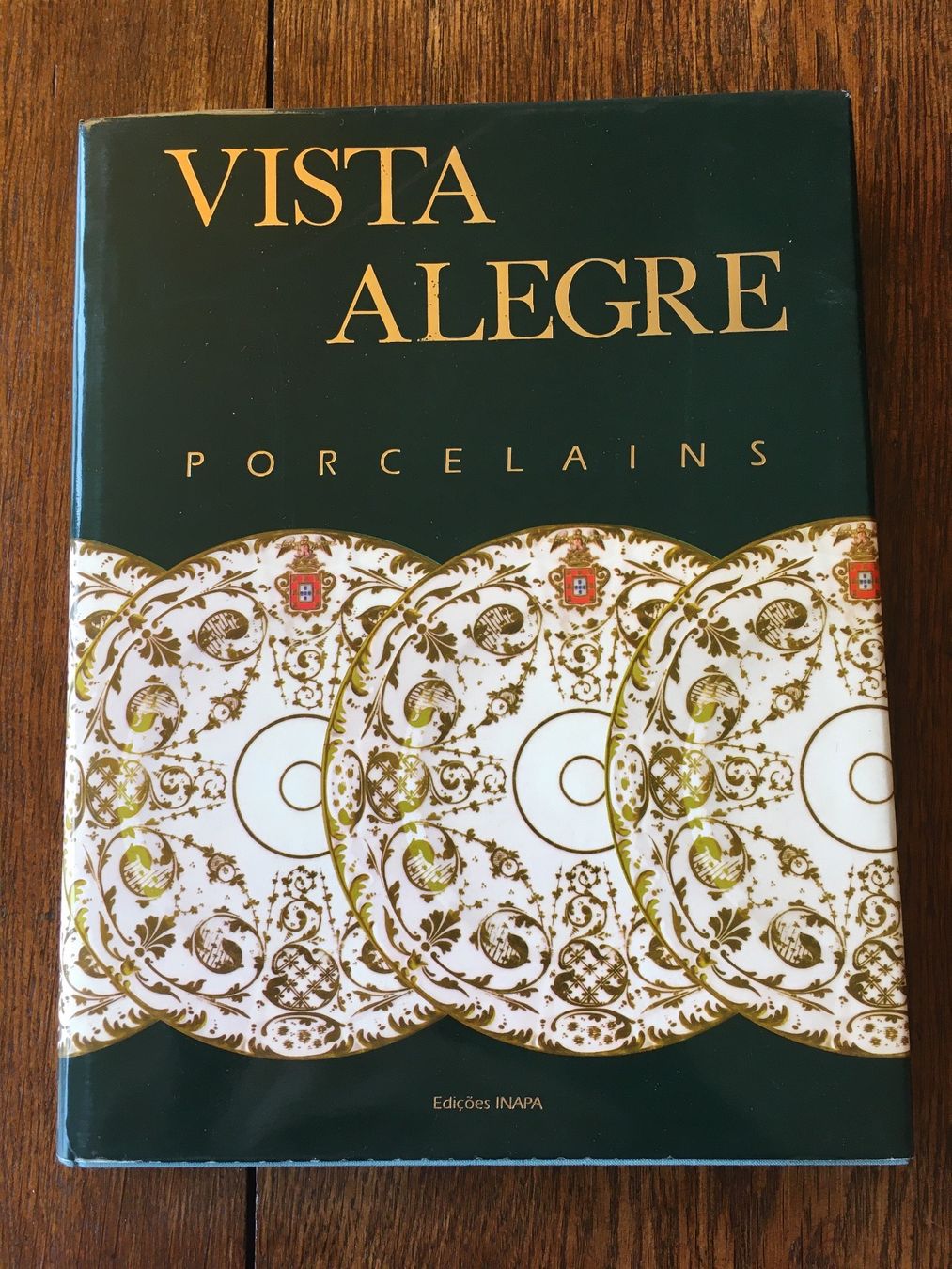 Libri: Buch: Vista Alegre Porcelains – Usato da Basel venduto da Peter_schlemihl