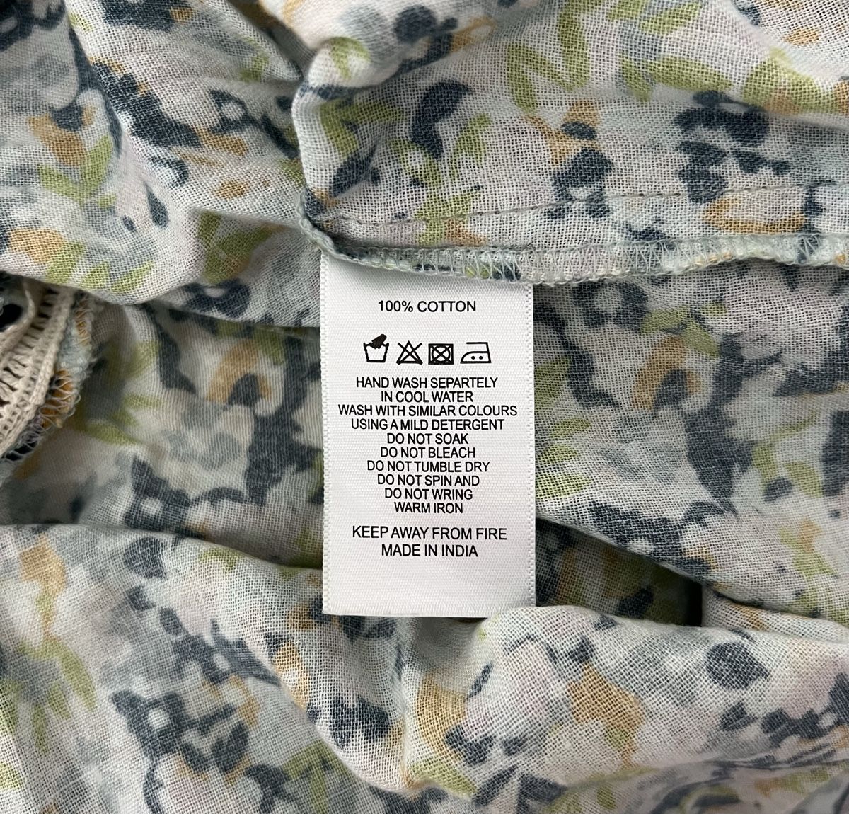Camicette: M.A.B.E. Bluse Blumenmuster Grösse M – Usato da Uster venduto da Family_Boutique 5