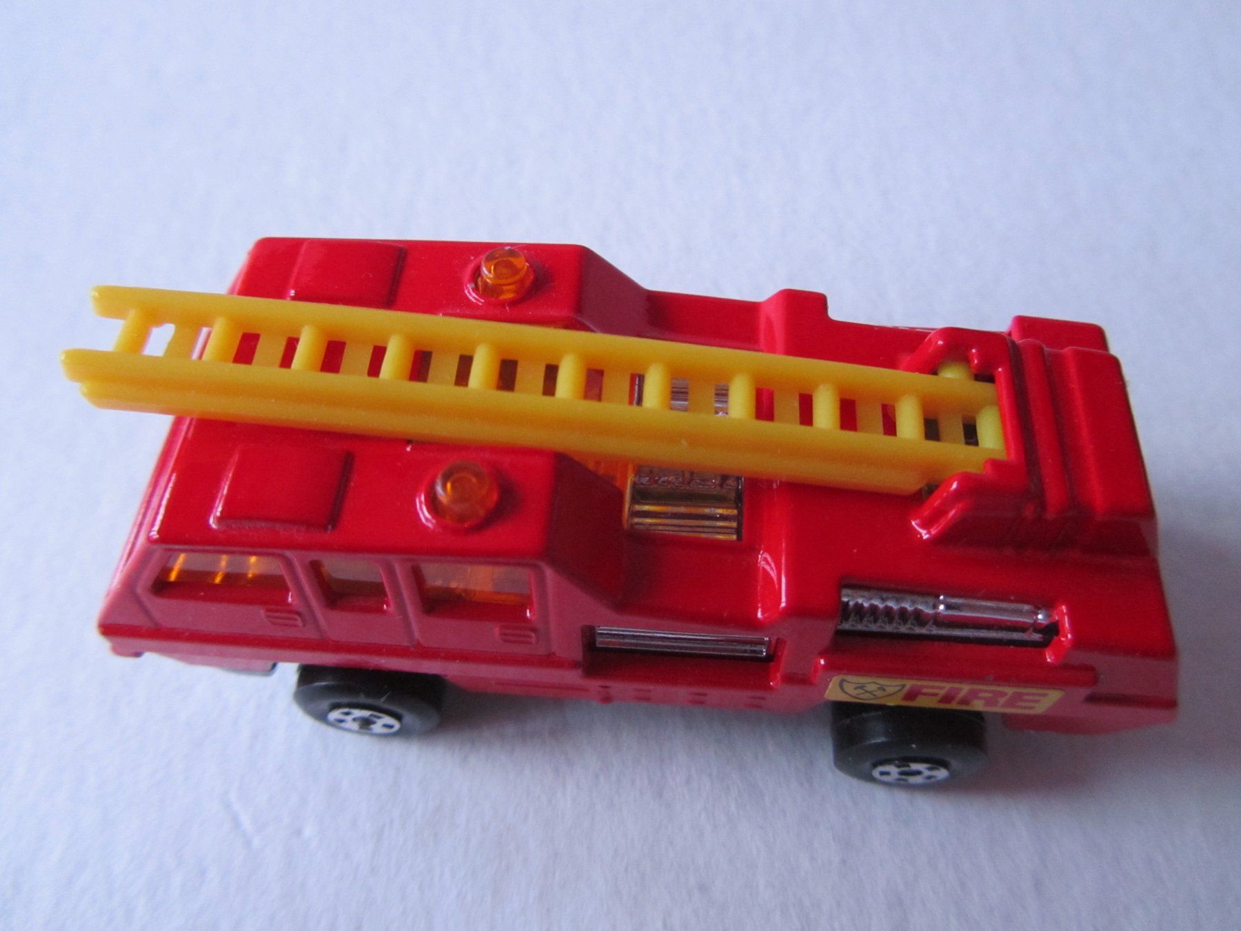 Matchbox Modellini d'auto: Blaze Buster, Matchbox Superfast, Nr. 22C, unbespielt – Nuovo (secondo la descrizione) da Weiningen ZH venduto da dietsch57 4