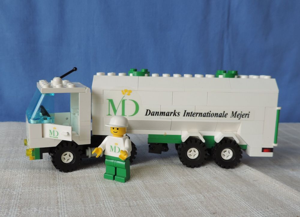 1952 milk truck online lego