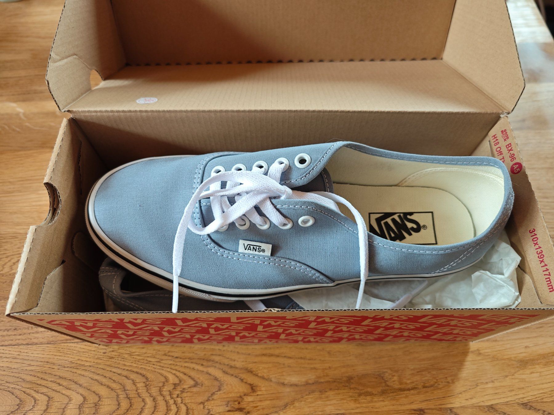 Vans Chaussures femmes: Vans Sneaker – Neuf (Voir description) à Wynau par Zanggerli