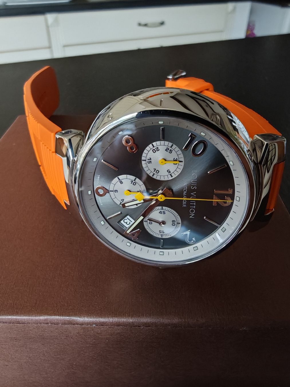 Louis Vuitton Orologi: Louis Vuitton Auto. Tambour Chrono Full Set – Usato da TROISTORRENTS venduto da winwin63 1