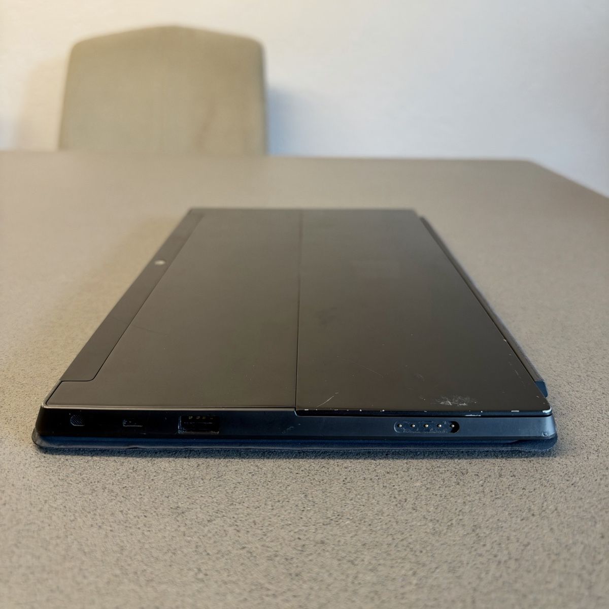 Microsoft Tablet PC: Microsoft Surface 2 mit Tastatur / Type Cover  ungetestet – Difettoso da Steinach venduto da duju2018 1