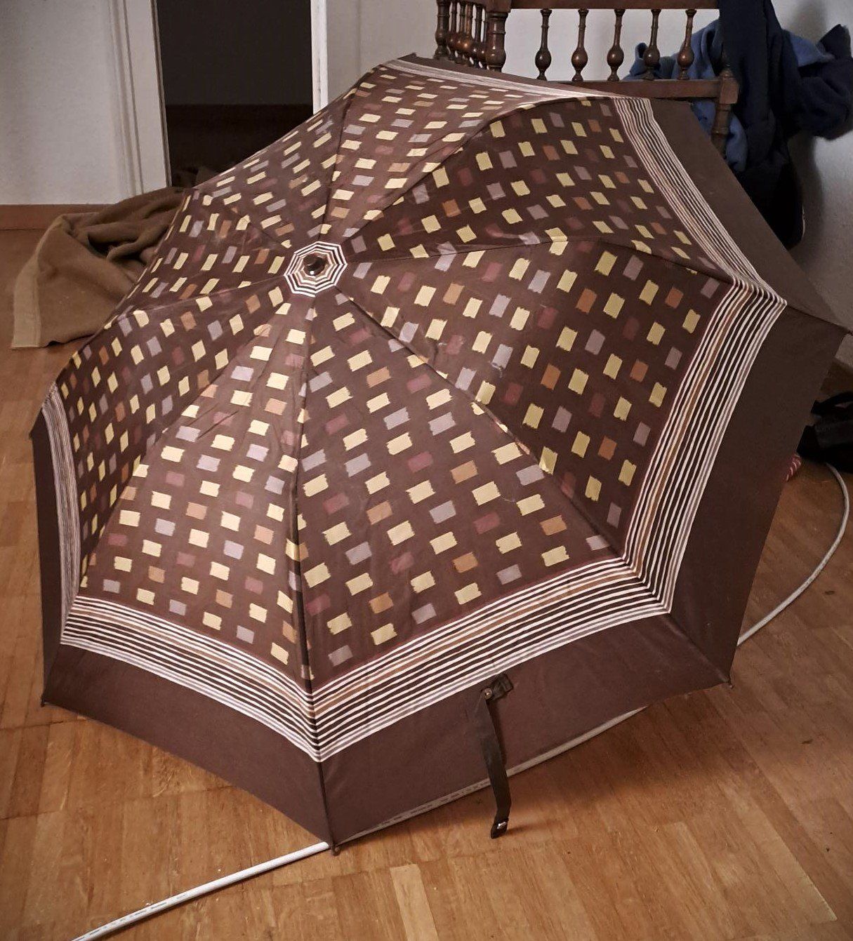 Regenschirme: Drei schöne Regenschirme – Gebraucht aus Zürich von leachim321 3