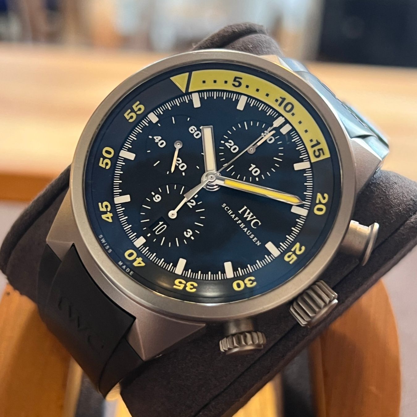 IWC Uhren: FLASH SALE IWC Aquatimer Titanium Chronograph Automatic IW37 – Gebraucht aus Carouge GE von Watchaser 8