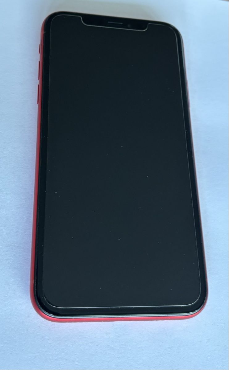 Apple Telefoni cellulari / Smartphones: iPhone XR rot mit Hülle – Usato da Trimbach venduto da selling_queen 2