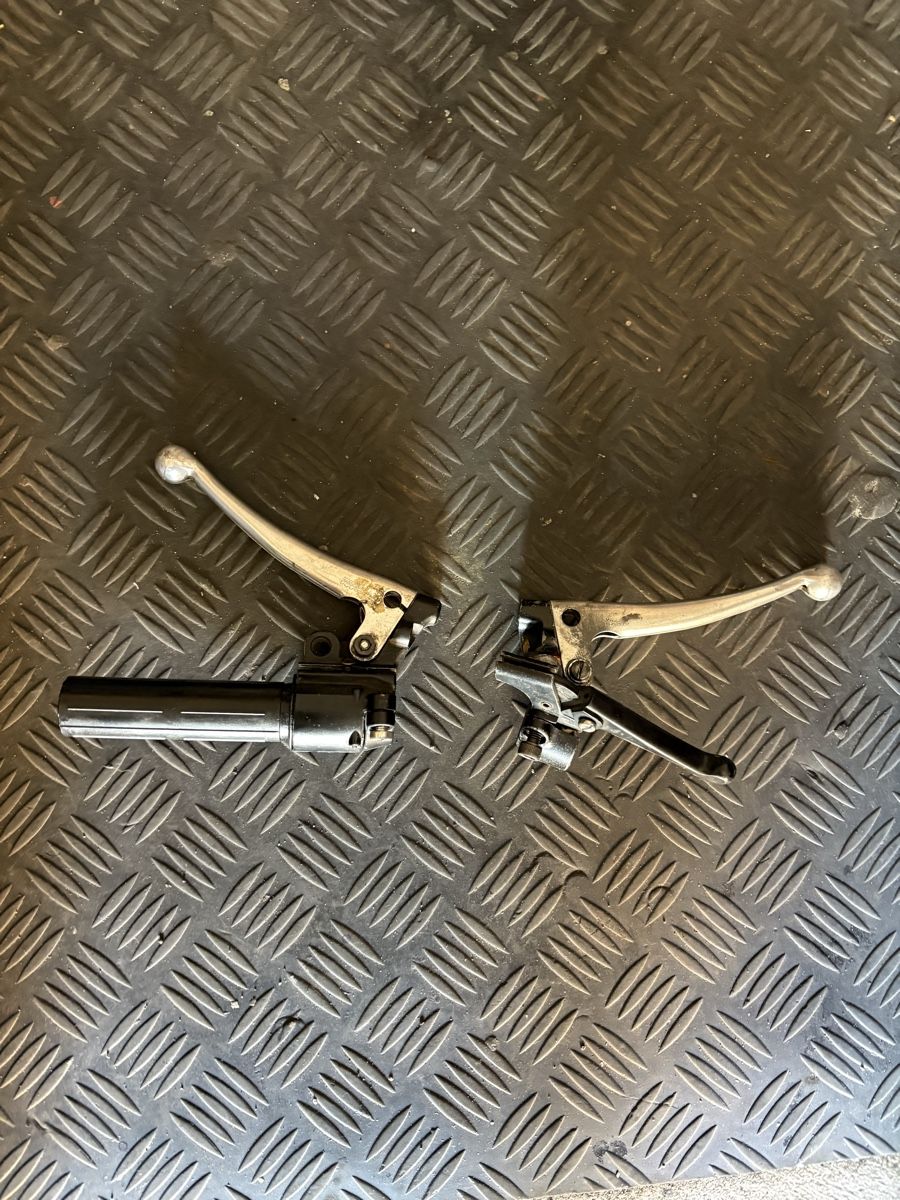 Magura Mofas: Magura Griffset – Gebraucht aus Wattwil von Emil. 1