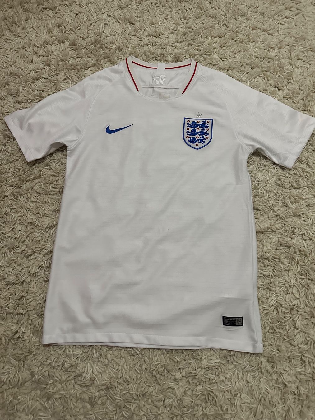 Nike T-shirt: Nike T-Shirt Gr.S – Usato da Bern venduto da BrandVilla