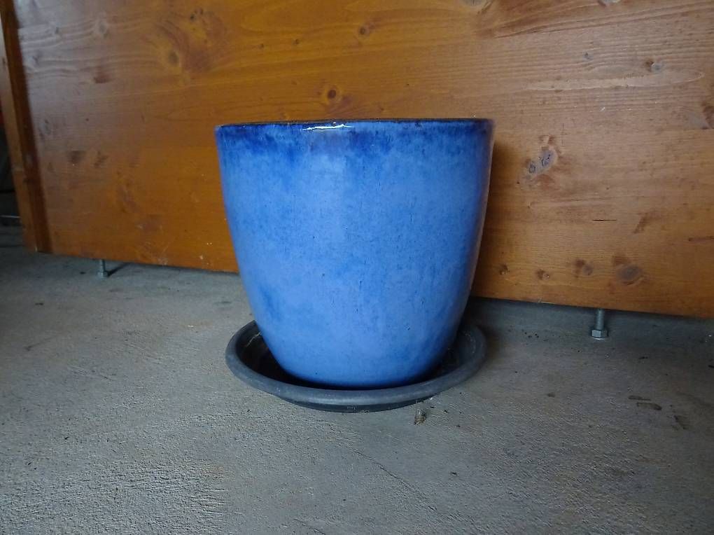 Pots de fleurs: Keramik Blumentopf blau – D'occasion à Niederbipp par PiaZ01