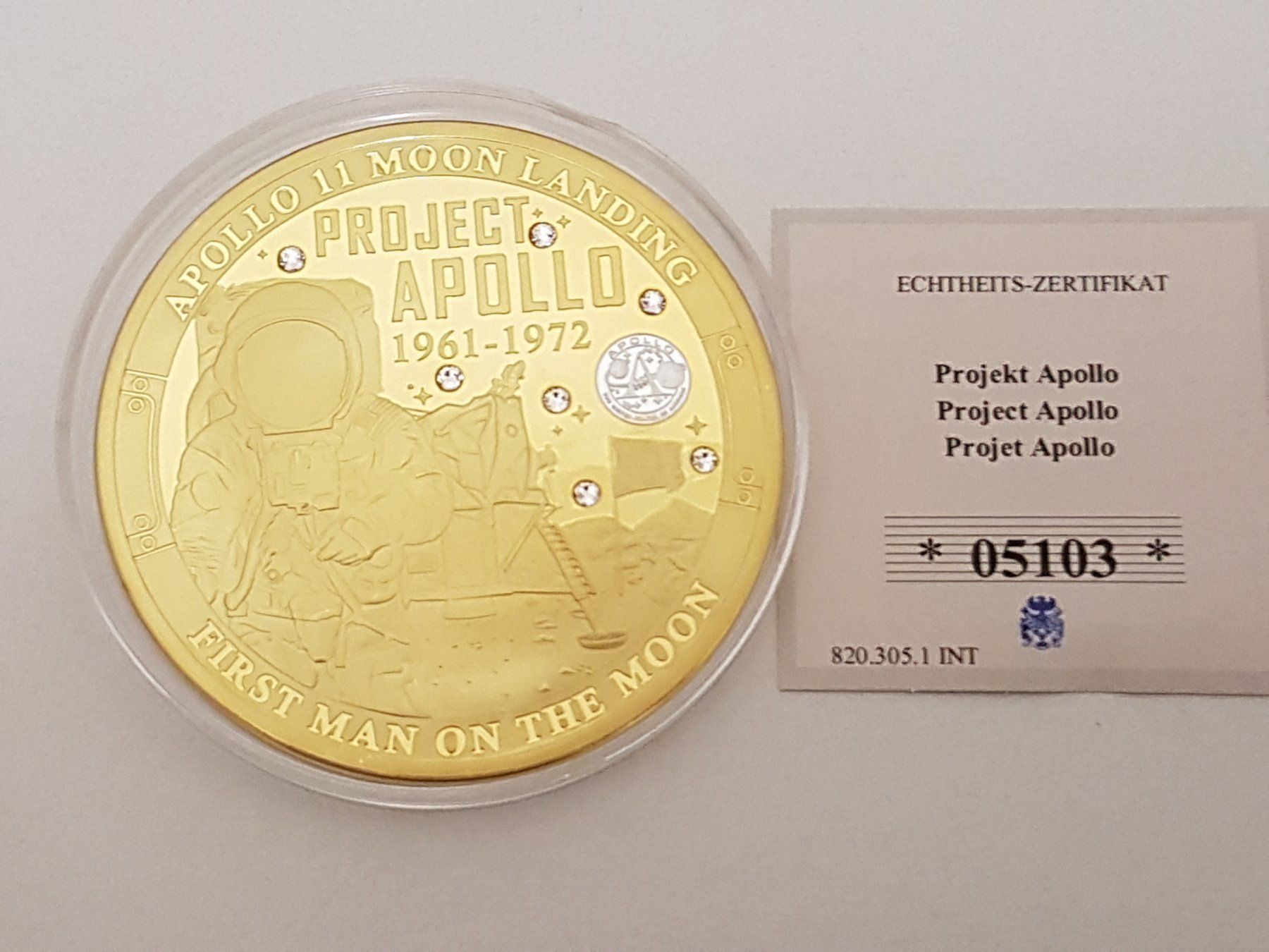 Medaillen: XXL Projekt Apollo mit Swarovski Element – Neu und originalverpackt aus Sevelen von CH-Sammlungen 1