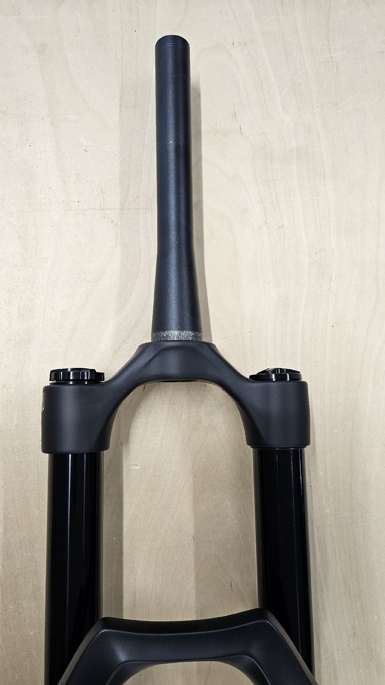Marzocchi Pezzi di ricambio: Marzocchi Bomber Z Grip 3pos 29" 150mm – Nuovo e nell'imballaggio originale da Laupen BE venduto da zeh_xd8z 1