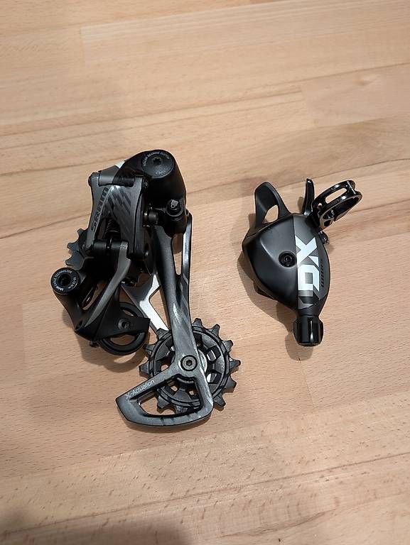 Pezzi di ricambio: SRAM X01 Eagle 1x12 Derailleur+Shifter, Excellent Condition  – Usato da Bulle venduto da greg_zt 3