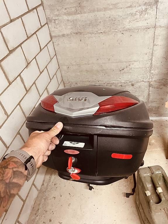Topcases: Givi Topcase Tenere 700 – D'occasion à Mittelhäusern par timmermann13