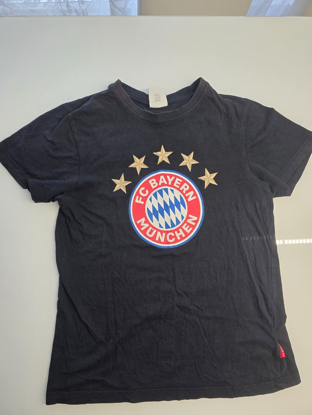 T-shirt: FC Bayern T-Shirt – Usato da Zürich venduto da Kitaro