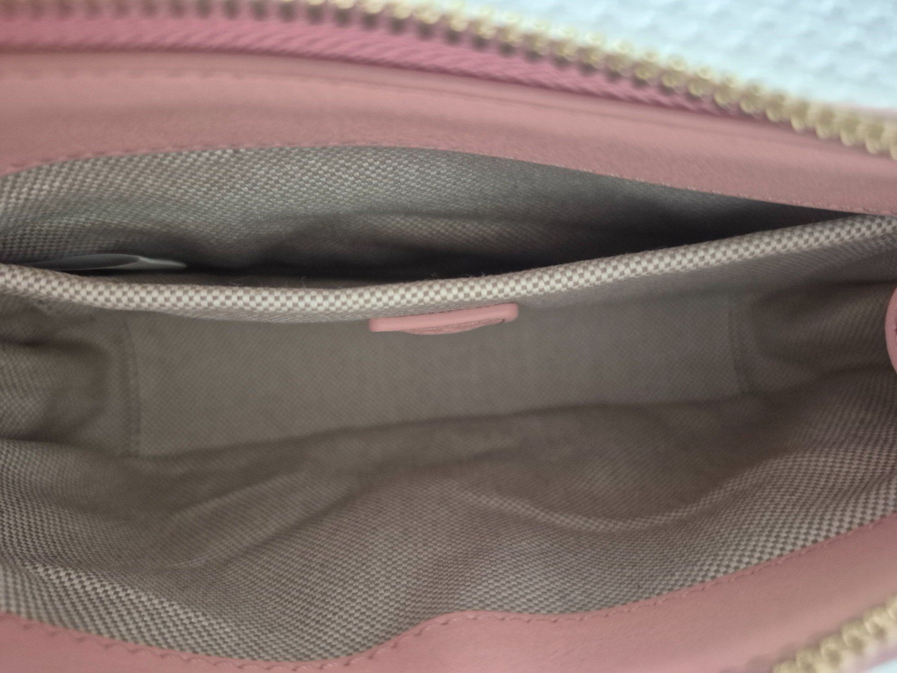 Mcm Borse da donna: MCM Aren Mini Shoulder Bag – Nuovo (secondo la descrizione) da Dottikon venduto da Pega7 8