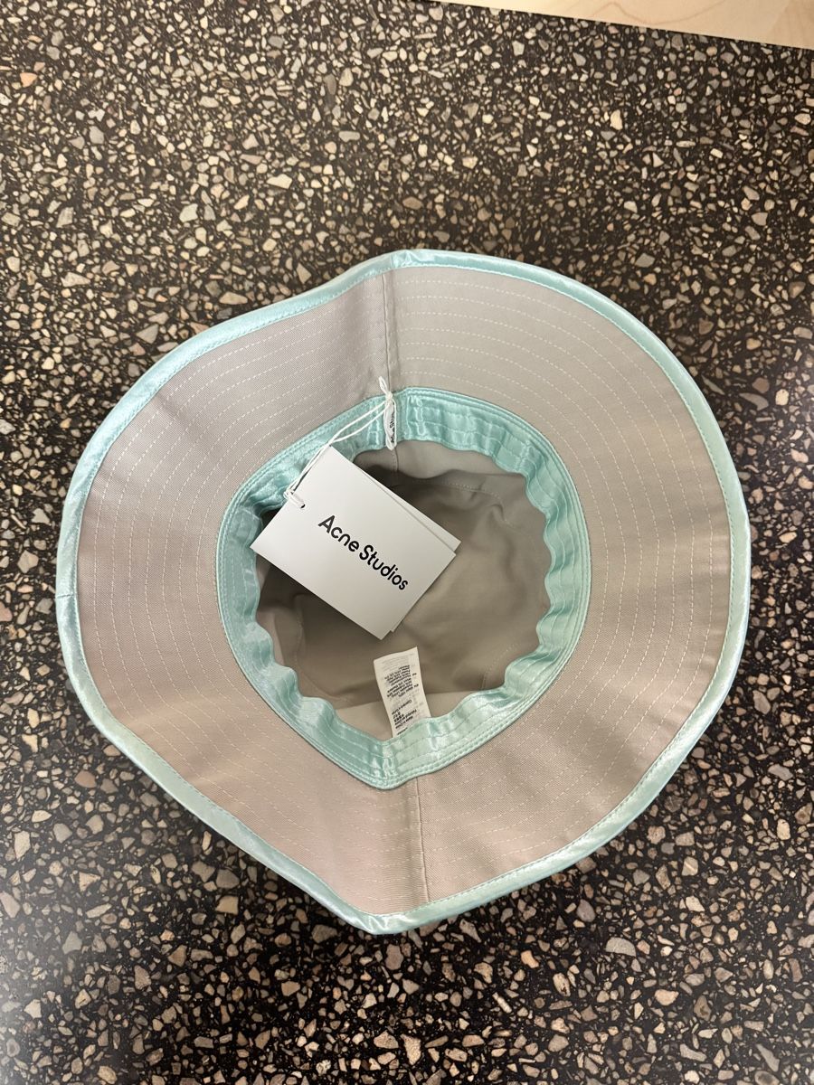 Copricapi, berretti & cappellini: NEW Acne studios bucket hat – Nuovo e nell'imballaggio originale da Zürich venduto da gva_r9gs 3
