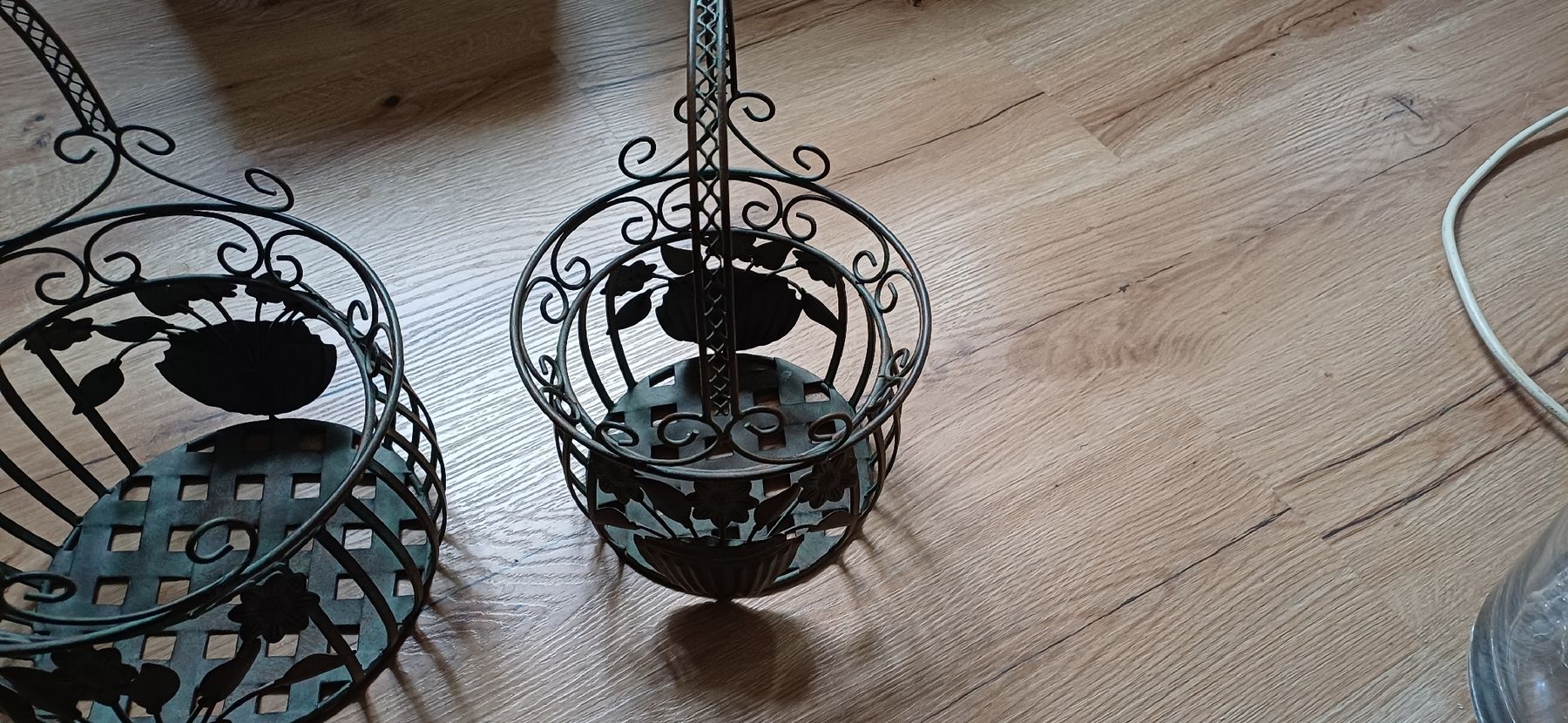Vasi per fiori: 2 Schöne Metallkörbe – Usato da Flawil venduto da Naphtali 6