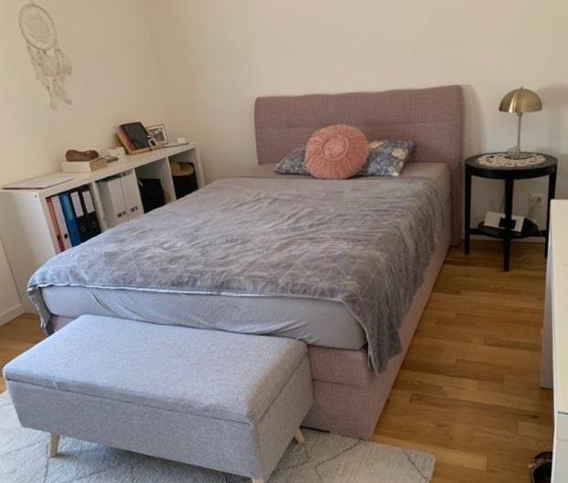 Letti: Schönes Bett Rosa 1.40 x 2.00m – Usato da Hausen AG venduto da SolivaLab