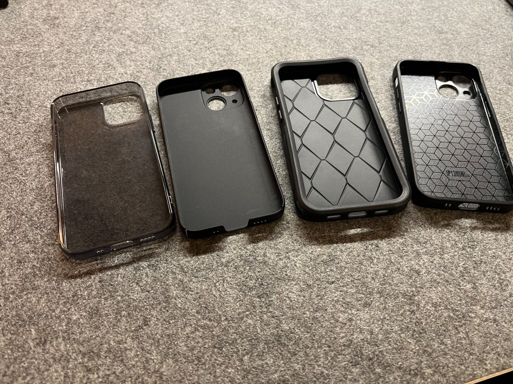 Cover & Protezioni schermo: iPhone mini 13 cover – Usato da Arcegno venduto da Ad86