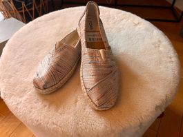 TOMS Neuve
