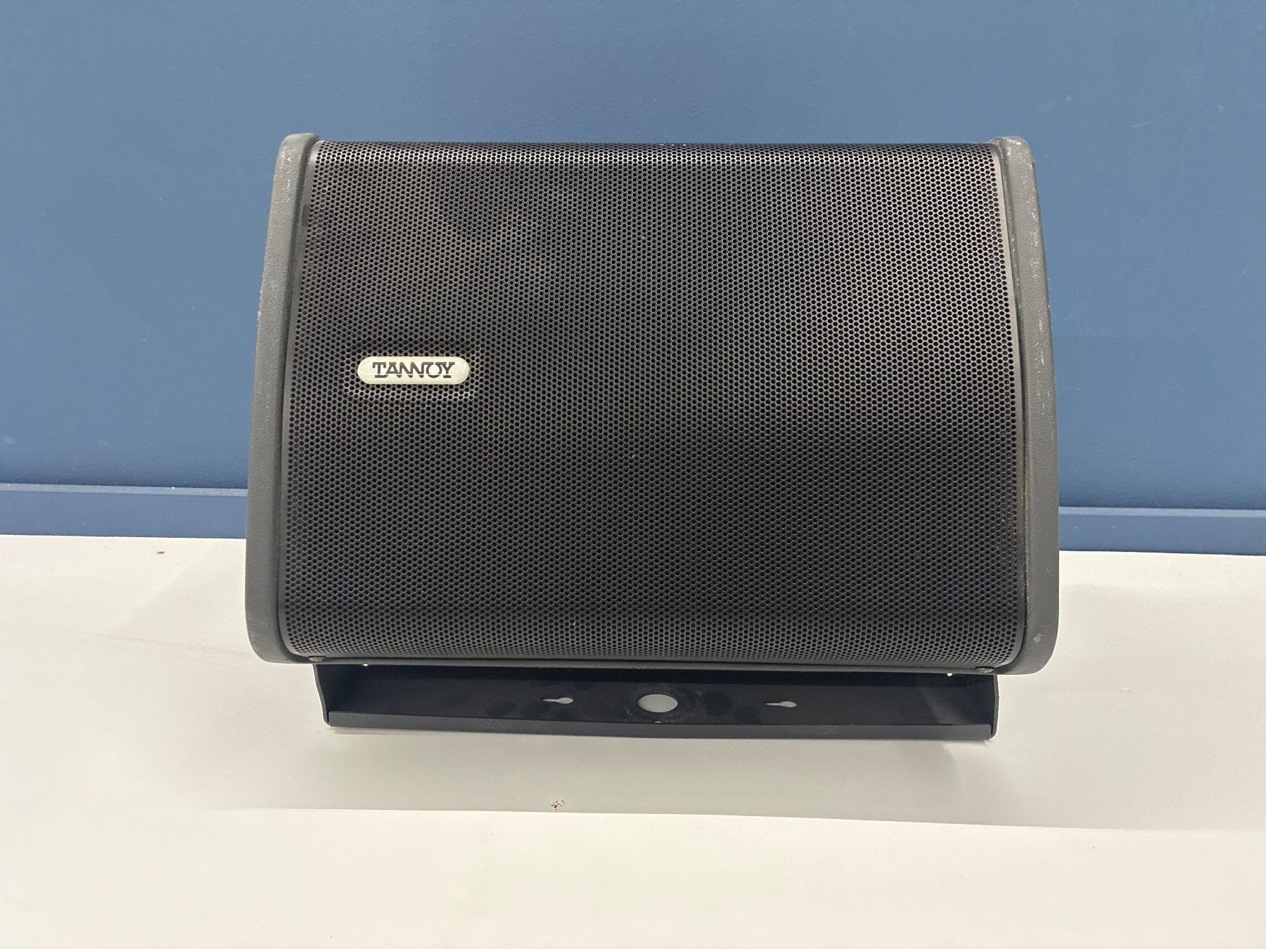 Tannoy Casse acustiche: Tannoy i6 AW Speaker – Usato da Zürich venduto da Boognishh
