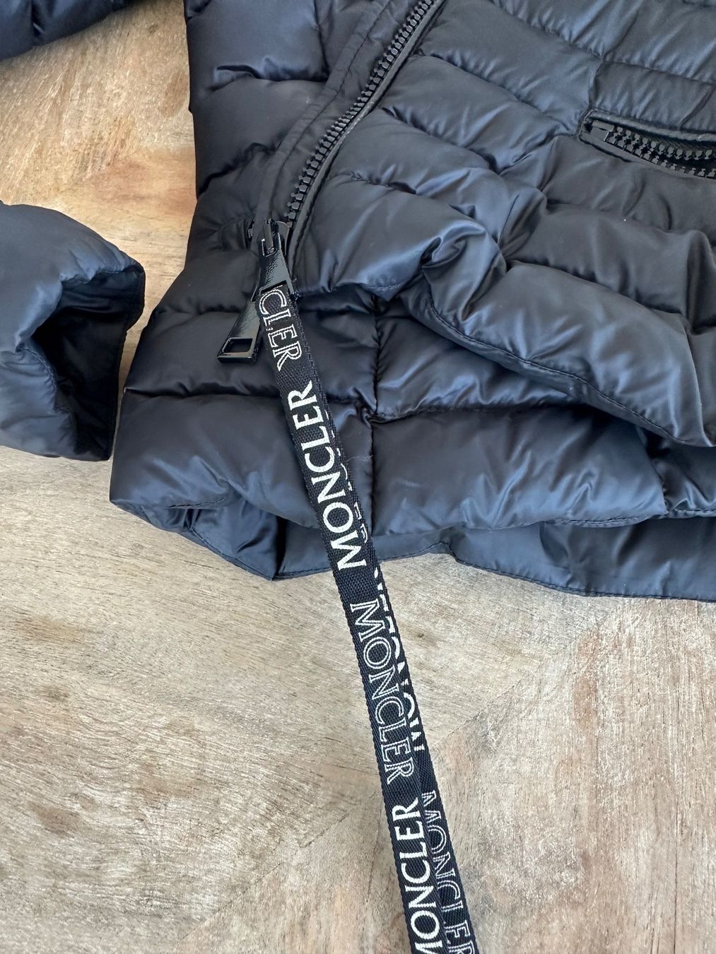 Moncler Vestes: Moncler – Neuf (Voir description) à Pfäffikon SZ par Marva 3