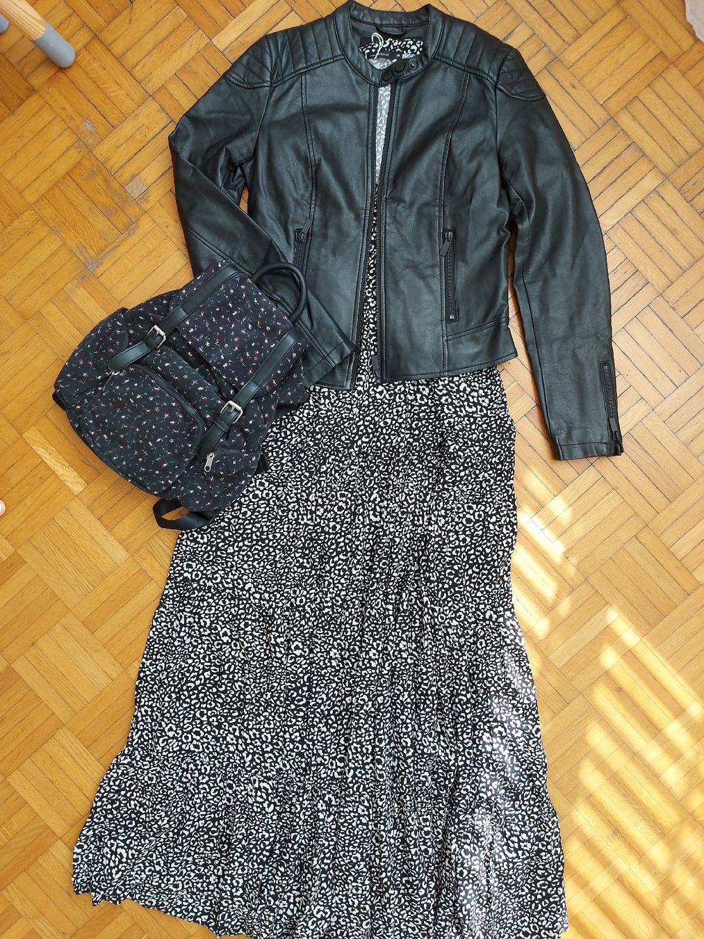 Kleiderpakete: Jacke, Kleid, Rucksack – Neu (gemäss Beschreibung) aus Brig von Mak_s2v9