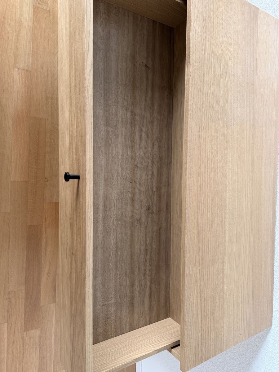 Cassettiere: Schöne Holz Sideboard mit 3 Schubladen – Usato da Genève venduto da jnz_c2z6 2