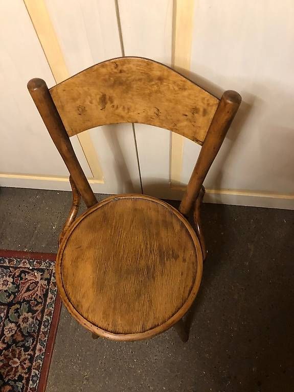Chaises: Chaise de bistrot – D'occasion à Icogne par GabyMayor 1