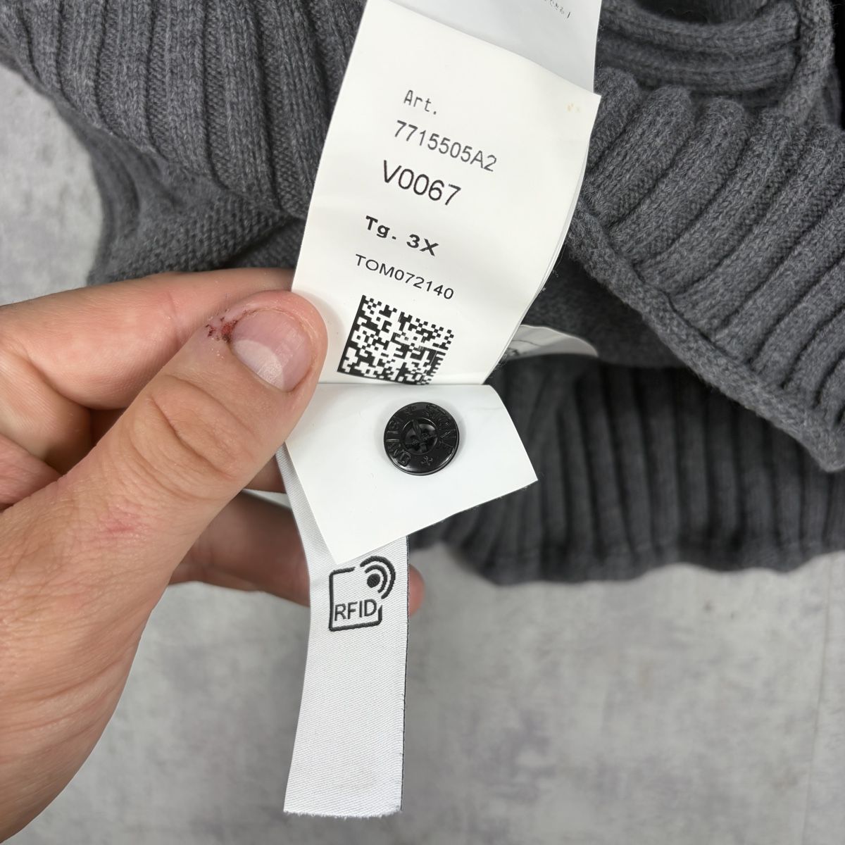 Stone Island Maglioni & Felpe: Pull col roulé Stone Island Gris - XXL – Nuovo (secondo la descrizione) da Hauterive NE venduto da Leo_o 9