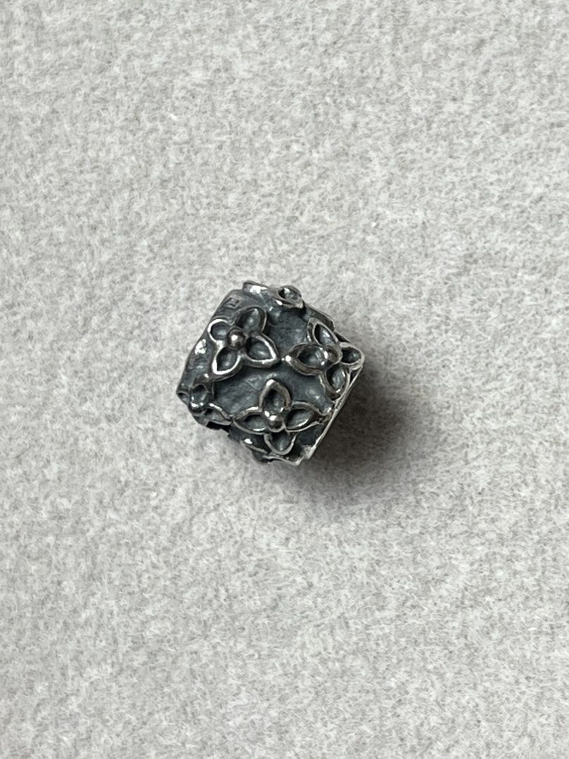 Pandora Pendentifs: Charms Anhänger Silber 925 Blumenmuster – Neuf (Voir description) à Herzogenbuchsee par Carla_8 1