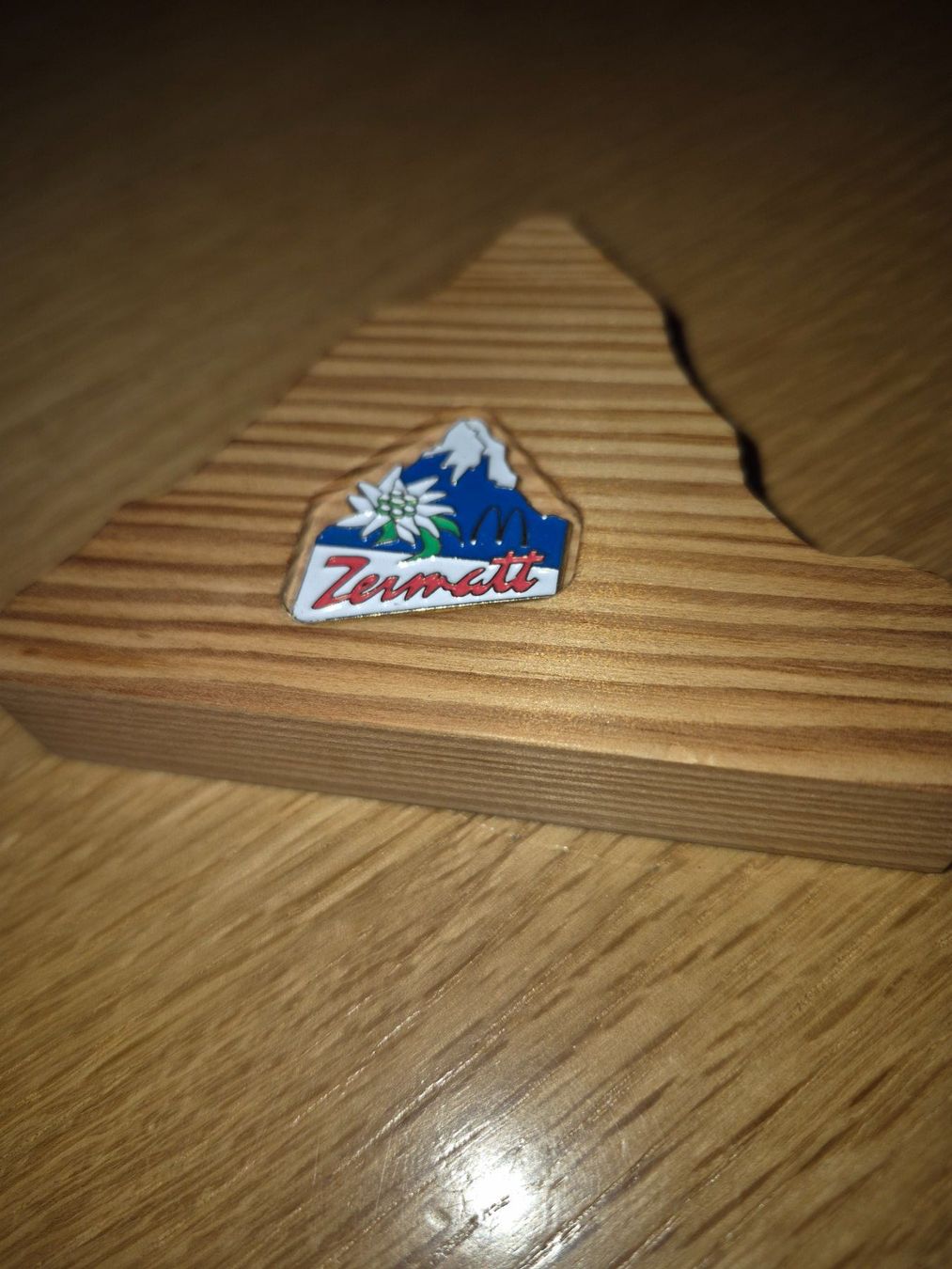 Mc Donald's Placchette & Badge: Pin Zermatt McDonalds – Usato da Buttikon SZ venduto da sefa02 1