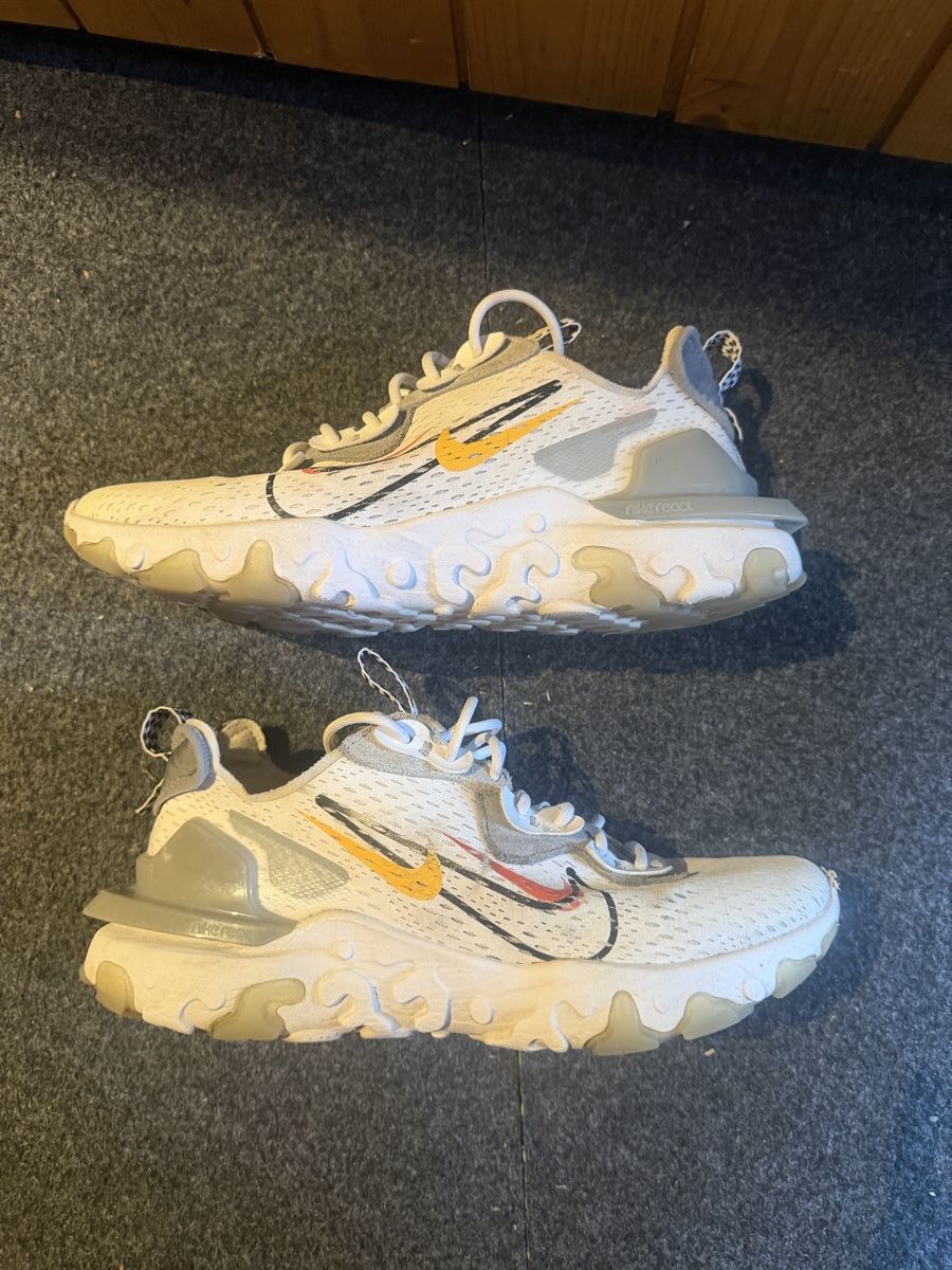 Nike Chaussures hommes: Nike React Laufschuhe – D'occasion à Vilters par sele08_ale08 2